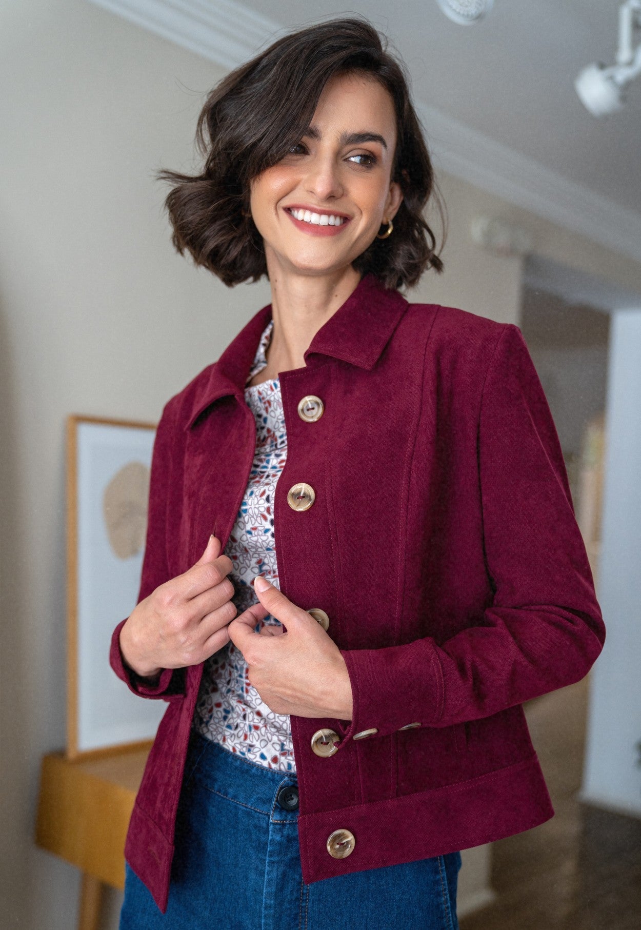 Afrika Guinda Cropped Jacket